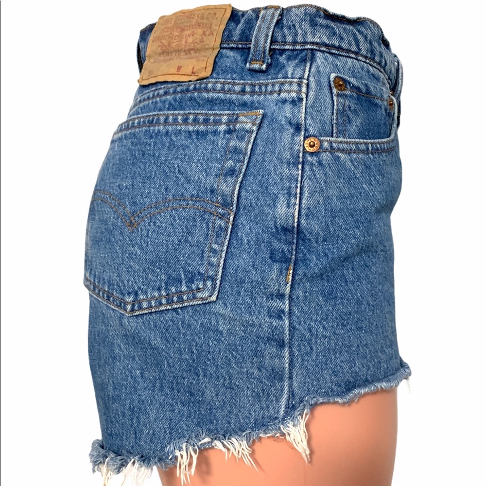 Levi’s Vintage 501 Cut Off Jean Shorts | Size 31